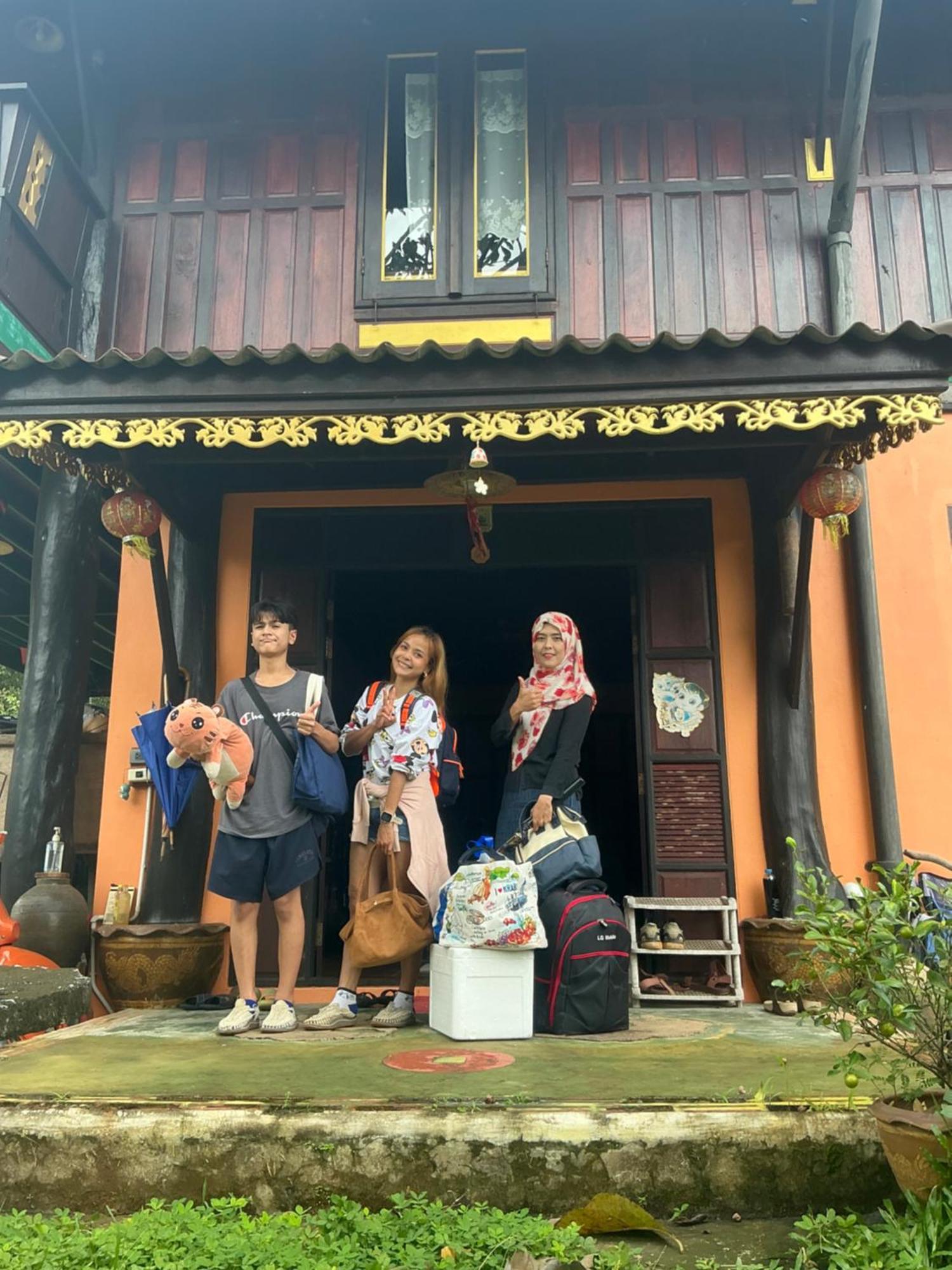 โฮมสเตย์บ้านนายสิงโตเขาคูหา Ban Khu Ha Nai Екстер'єр фото